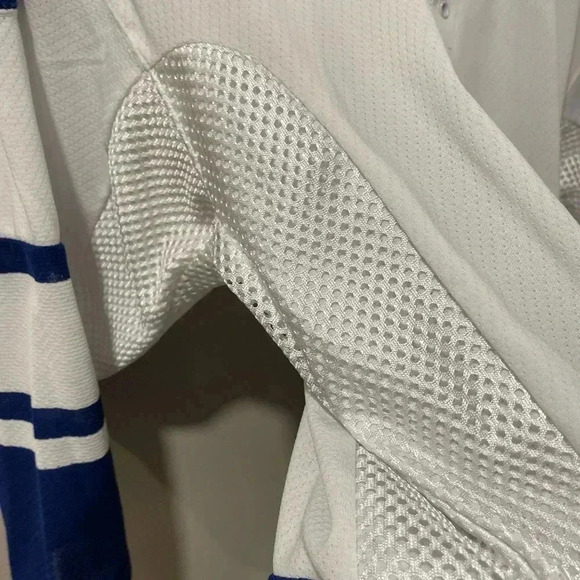 Toronto Maple Leafs CCM Air Knit NHL Hockey Jersey - Picture 5 of 8